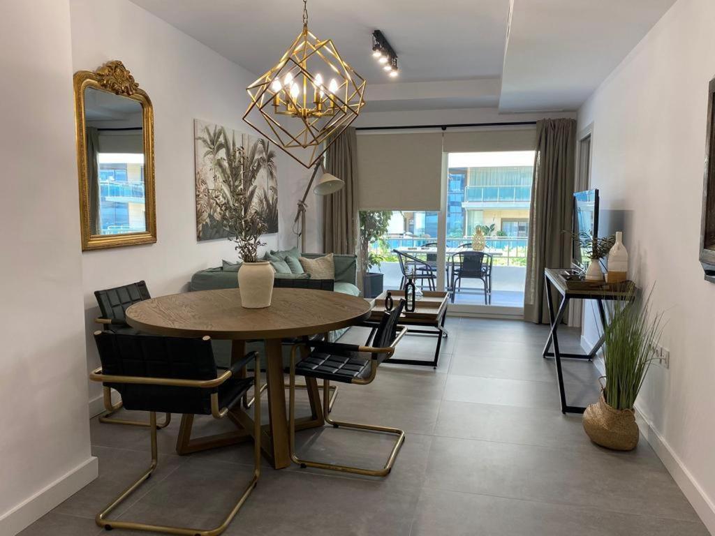 Roy Boston Marbella By Florentia Homes Экстерьер фото